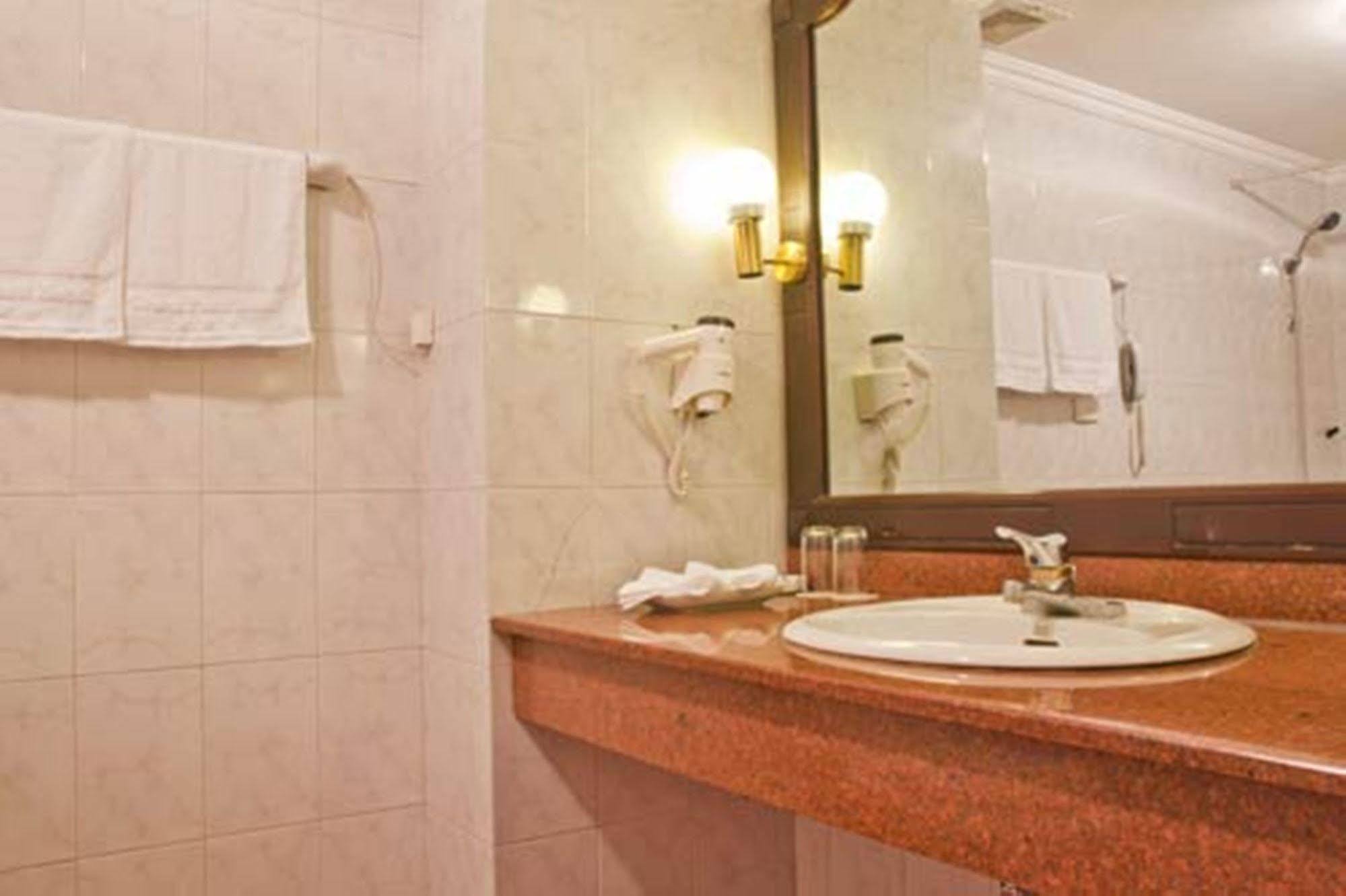 Green Park Hotel Hanoi Exterior photo